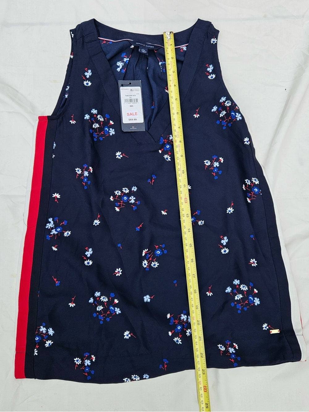 Tommy Hilfiger Tank & Jogger Set - Picture 15 of 16